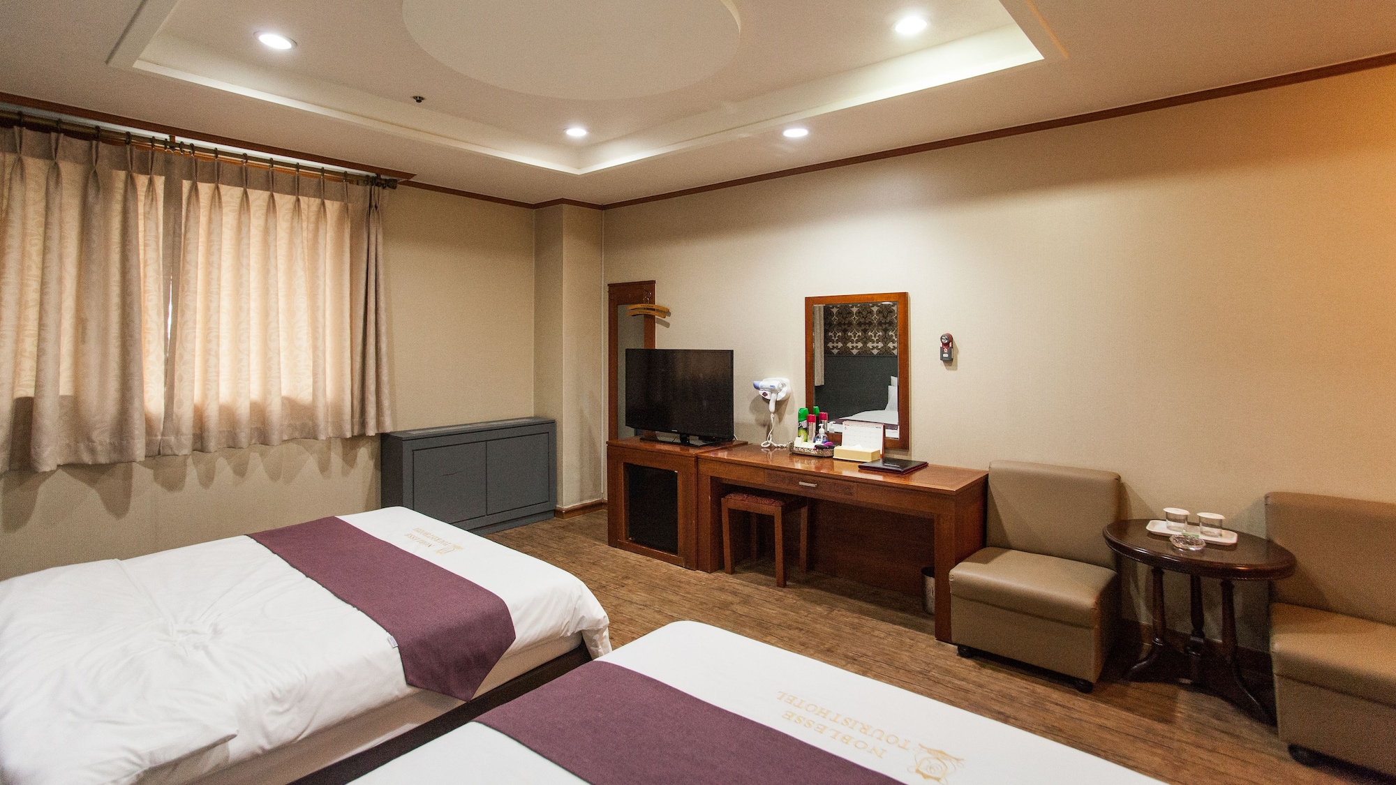 غرفة عائلية بسريرين مزدوجين، Noblesse Hotel 2/4