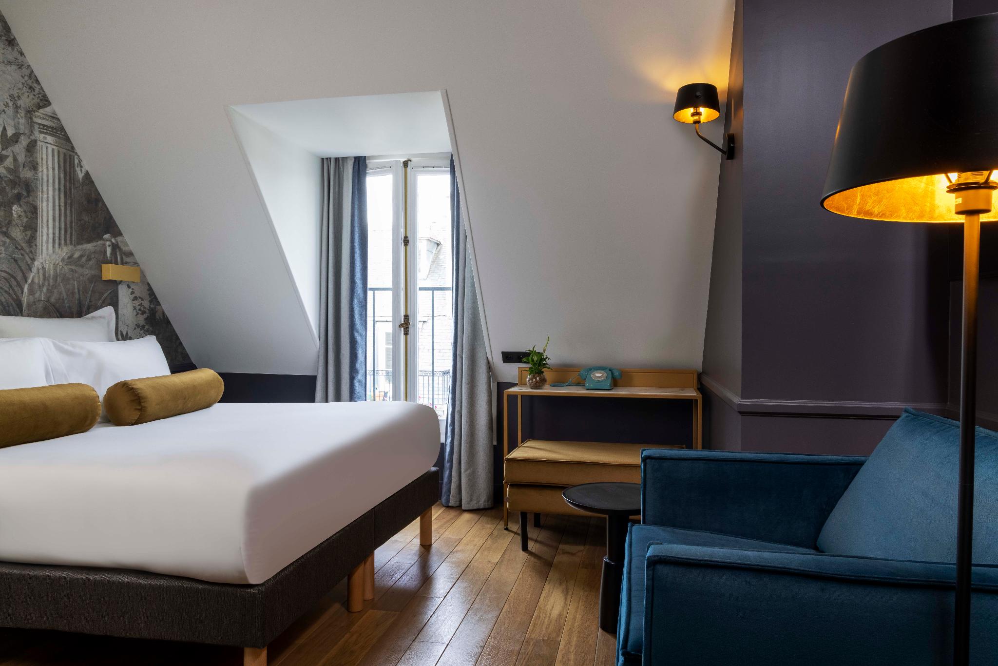 SUPERIOR, DOUBLE BED