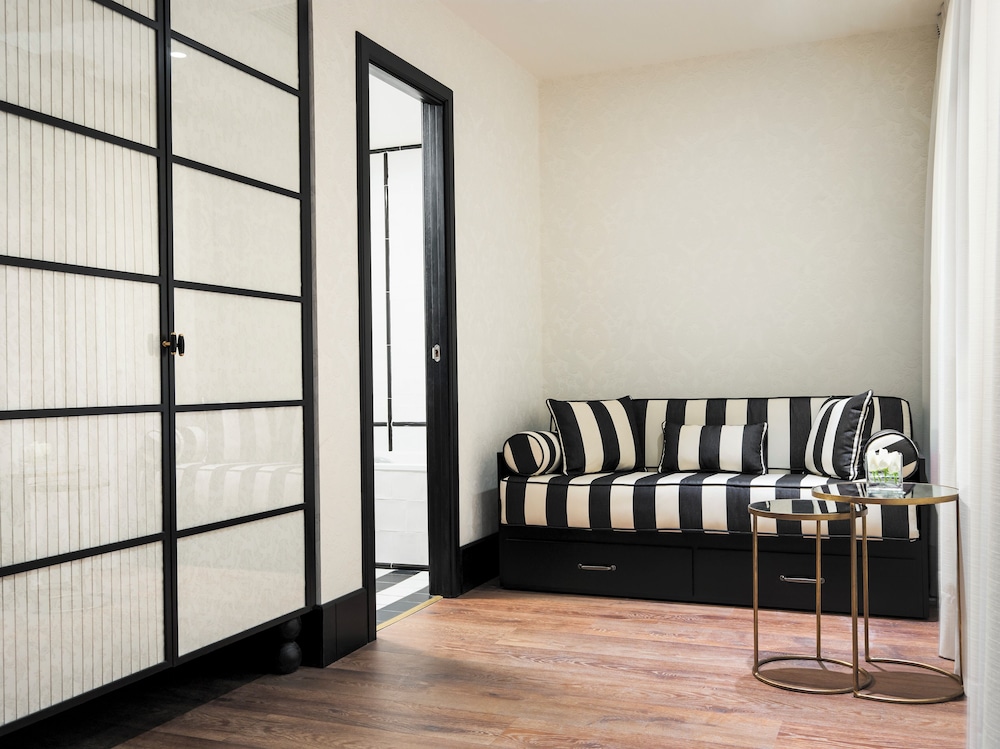H10 Catalunya Plaza Boutique Hotel 46/73