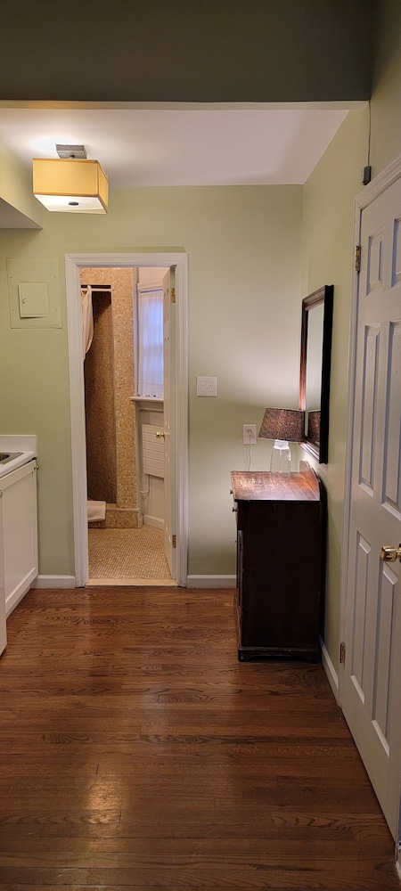 Incentra Village Guest House 8/50