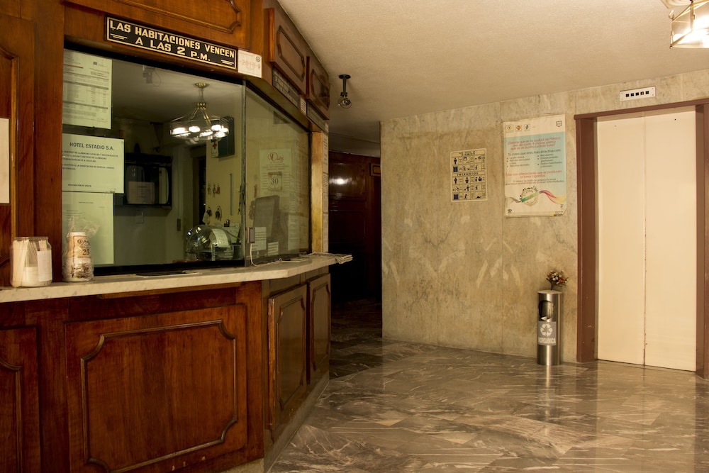 Hotel El Estadio 3/35