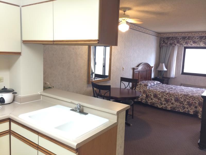 Guam Airport Hotel 32/33