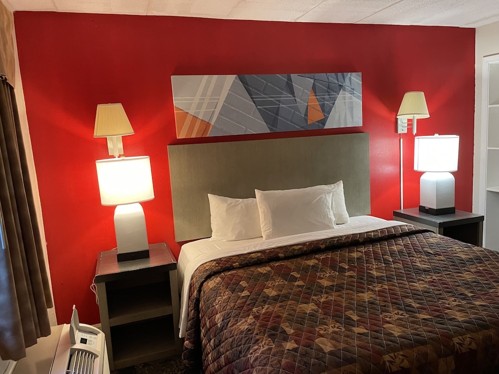 Gold Star Inn Suites 10/40