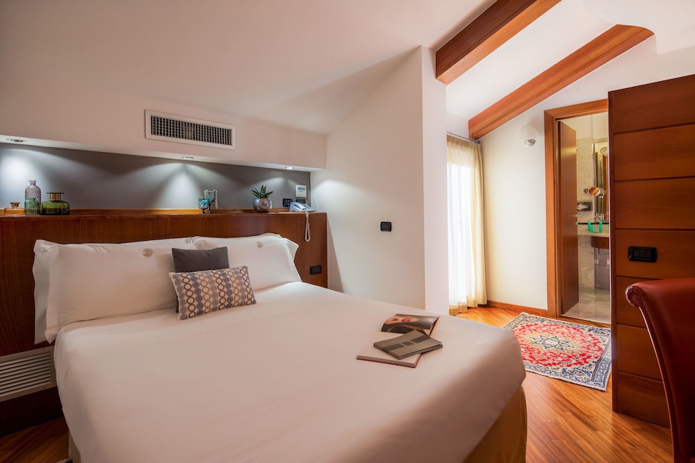 Grand Diana Majestic Hotel 10/50
