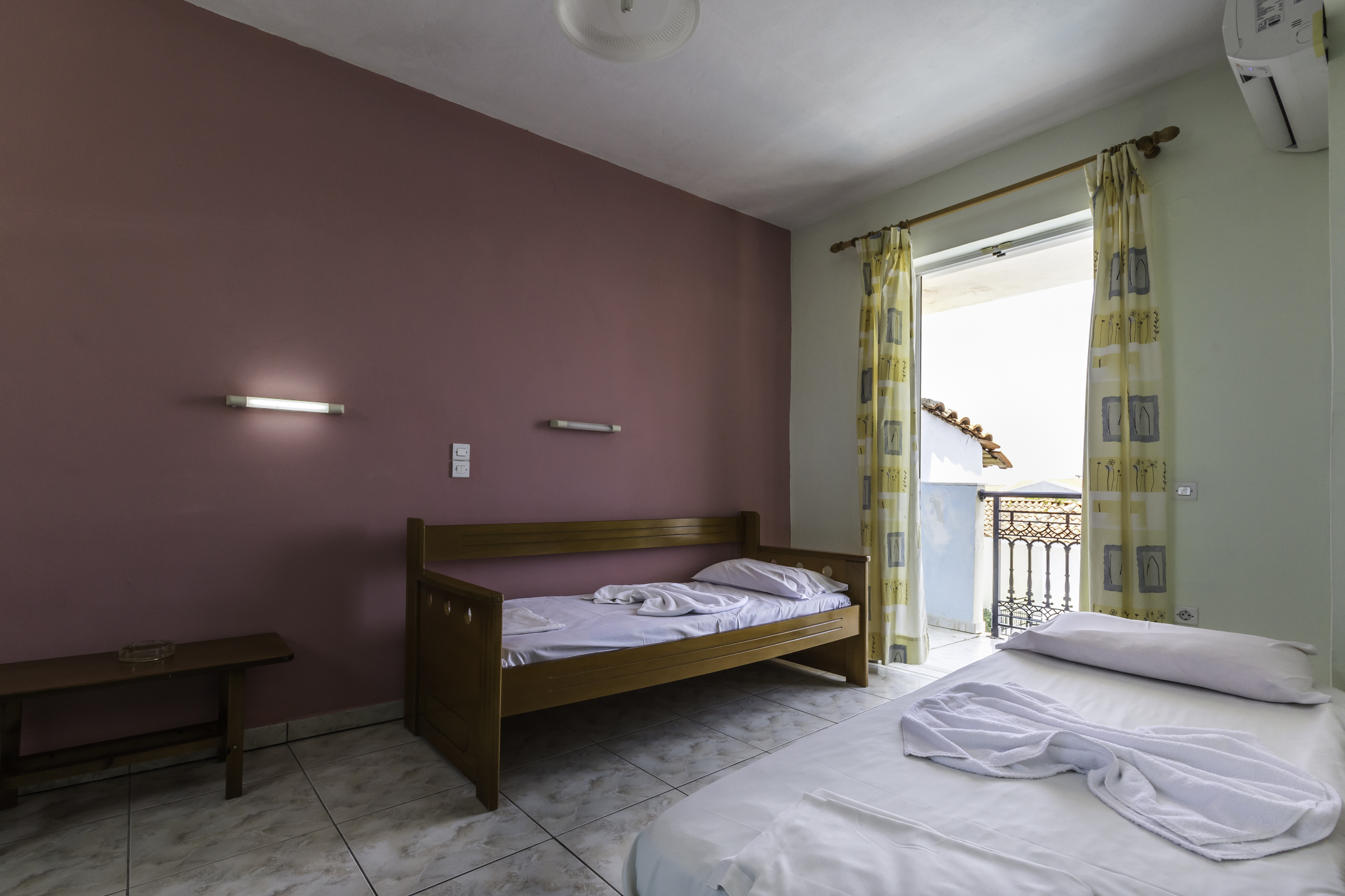 2 Bedrooms, Apartment