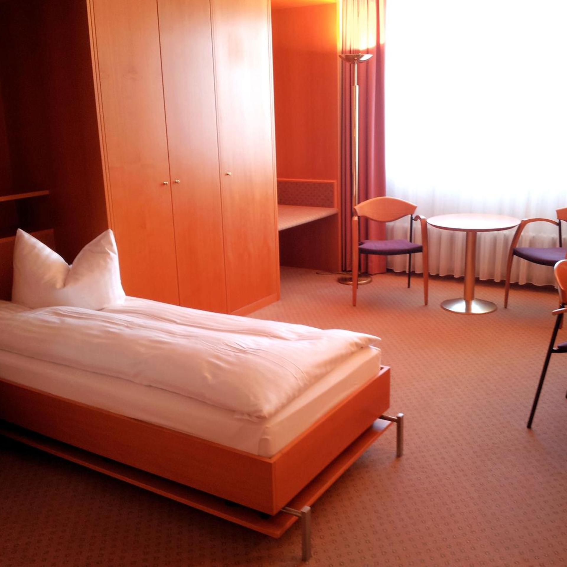 Room, Single, Semi Double Bed