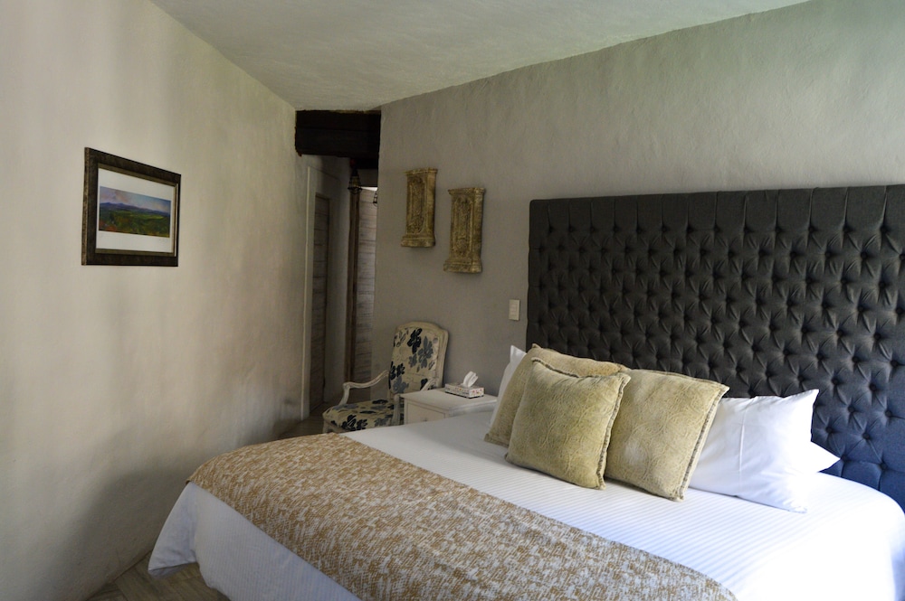 Hotel de Piedra 24/70