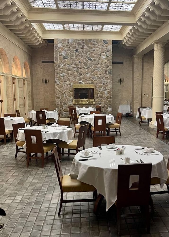 The Arlington Resort Hotel And Spa 46/54