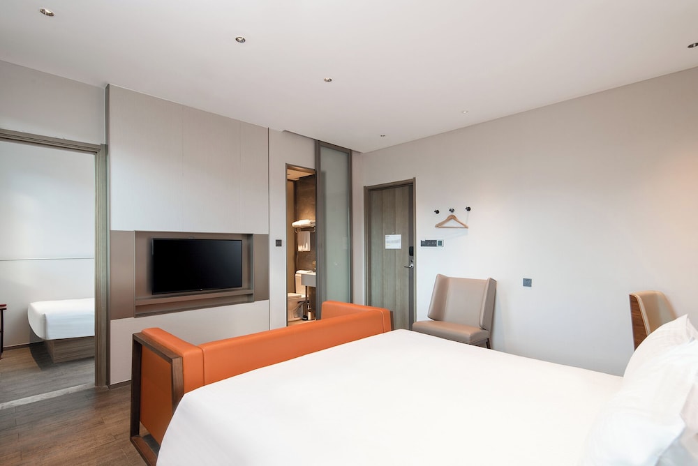 Meichen Hotel 34/72