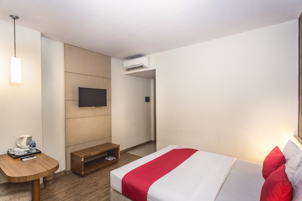 Feodora Hotel Grogol 7/20