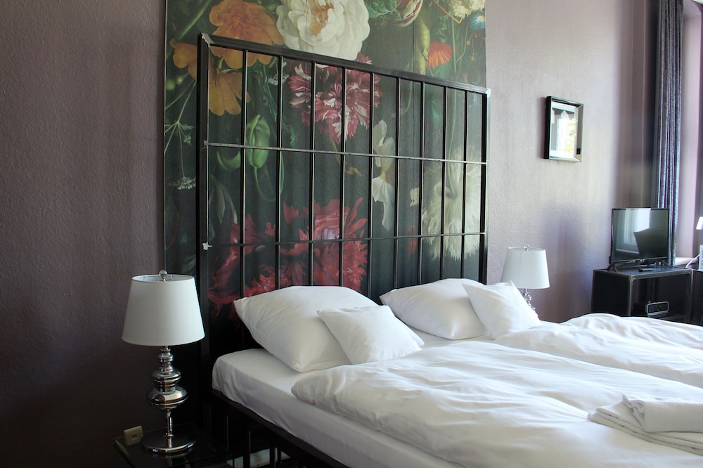 Arthotel Connection 20/50
