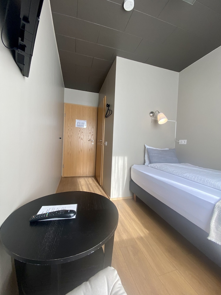North West Hotel & Restaurant 21/64