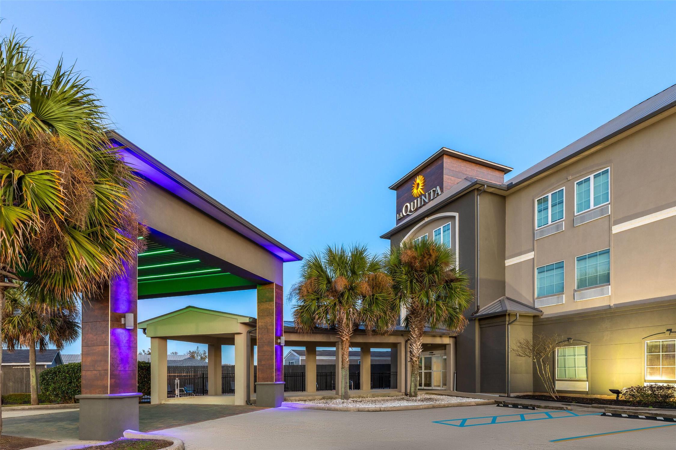 La Quinta Inn Suites Boutte 12/58
