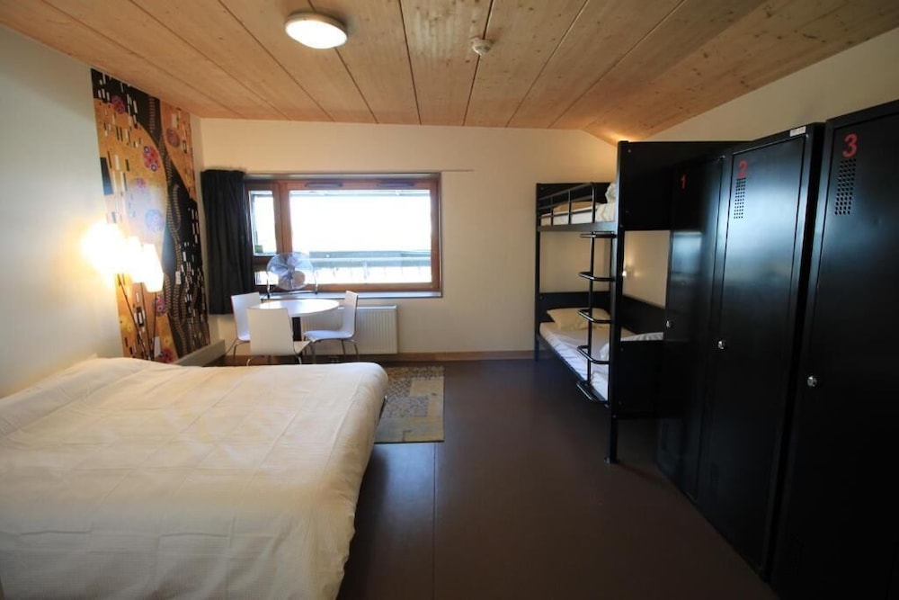 Room, Triple, 1 Single and 1 Bunk Bed, Shared Bathroom