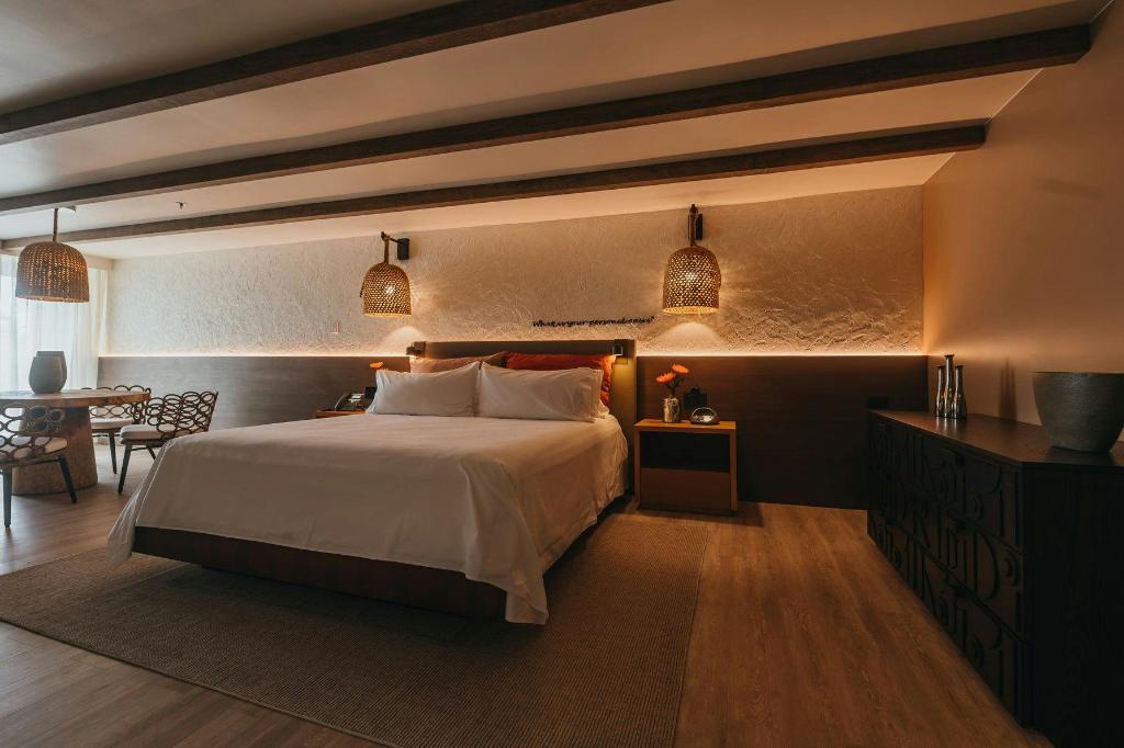 Marina, Ambassador, Junior Suite, King Bed, Ocean View