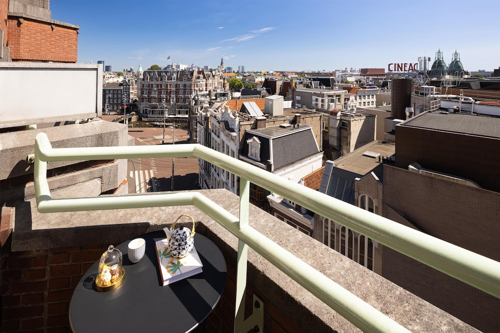 NH COLLECTION AMSTERDAM FLOWER MARKET 写真1