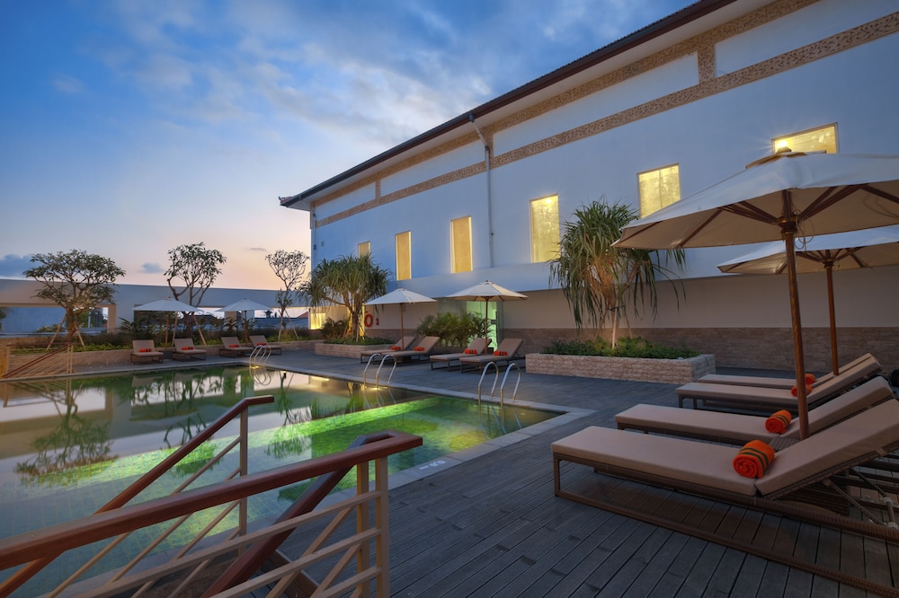 Harris Hotel And Conventions Denpasar Bali 7/66