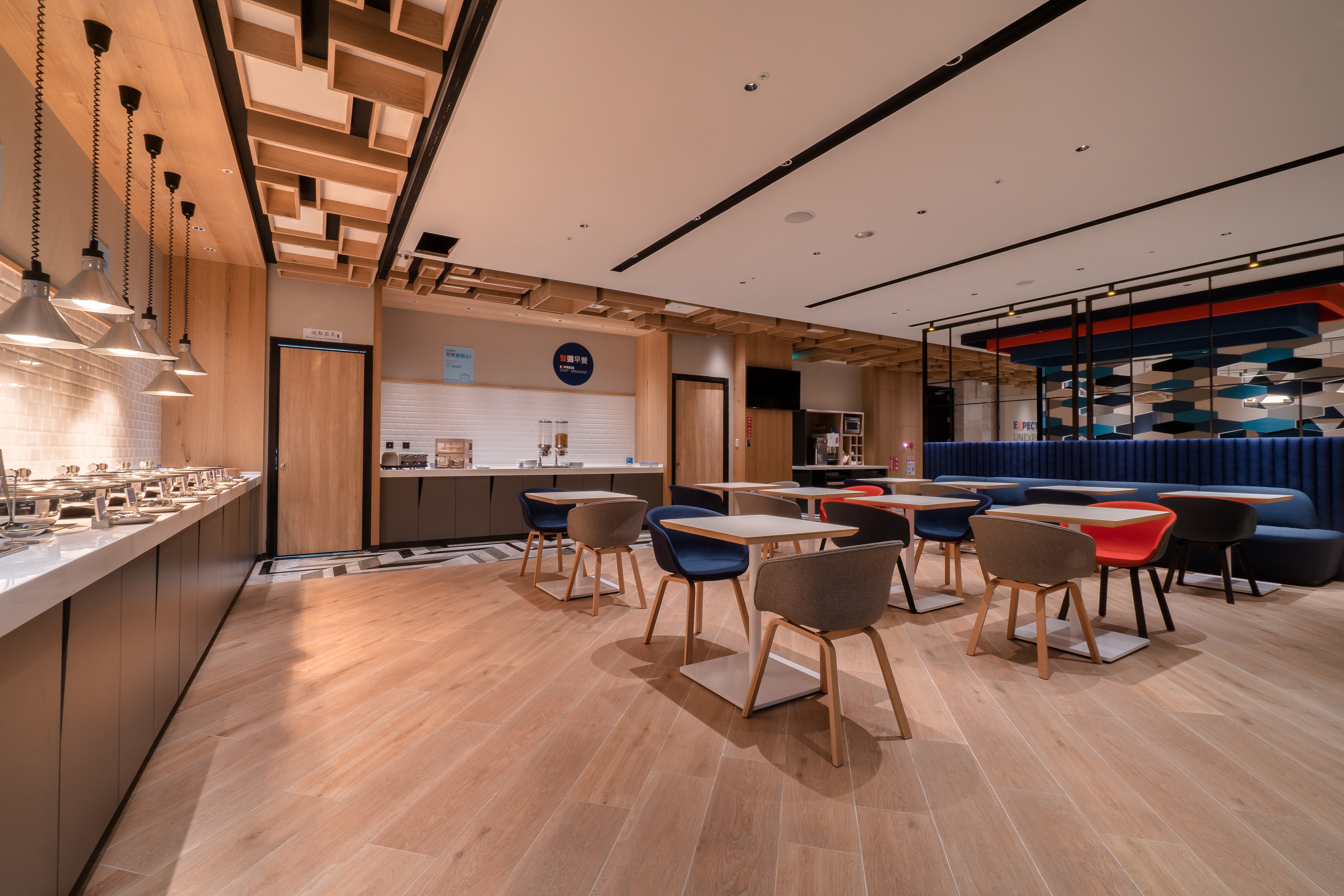 Holiday Inn Express Chiayi 38/49