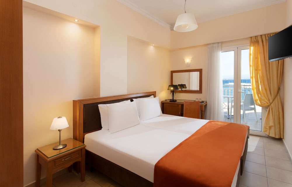 PANTHEON HOTEL 11/50