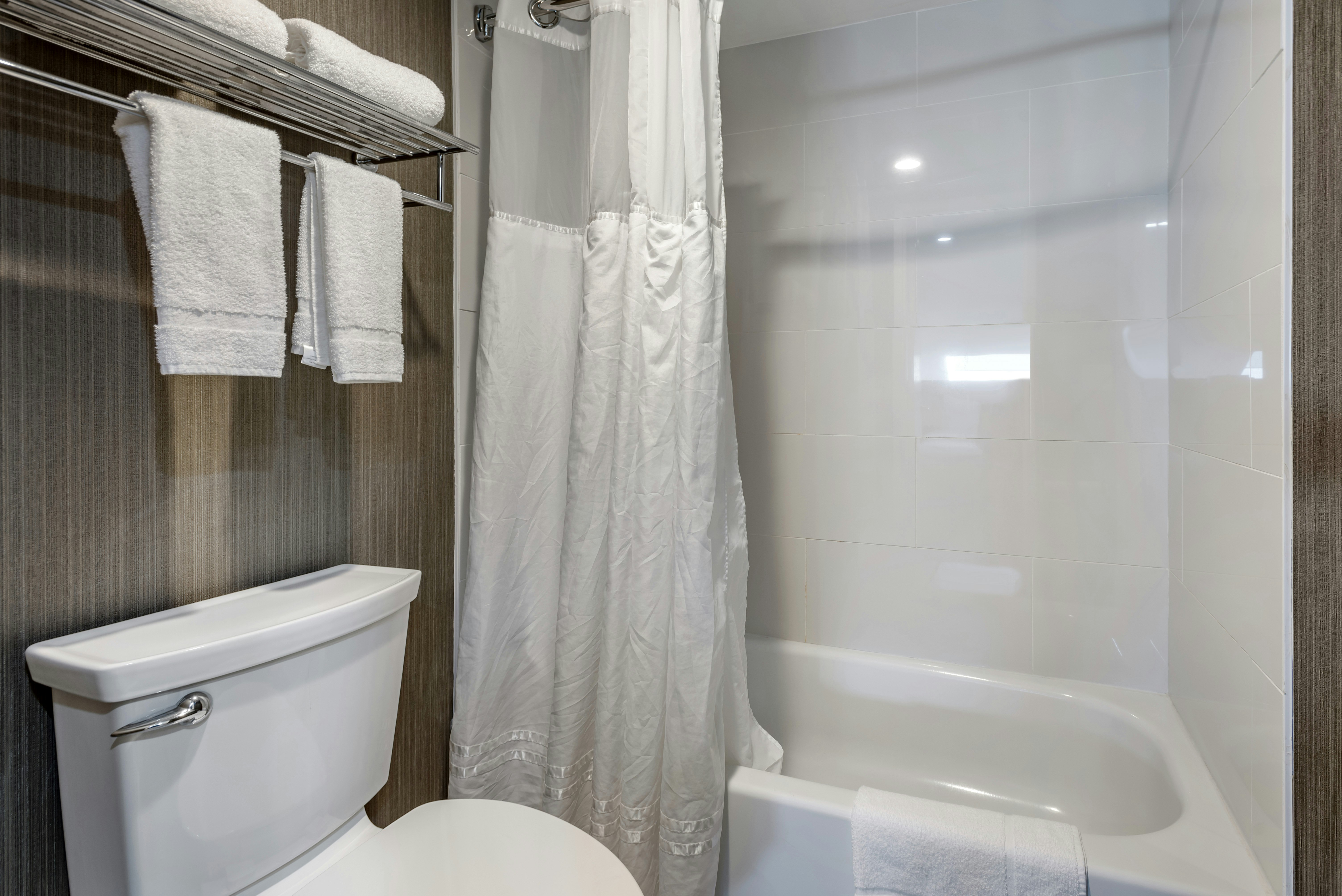 Amwell Suites 27/27