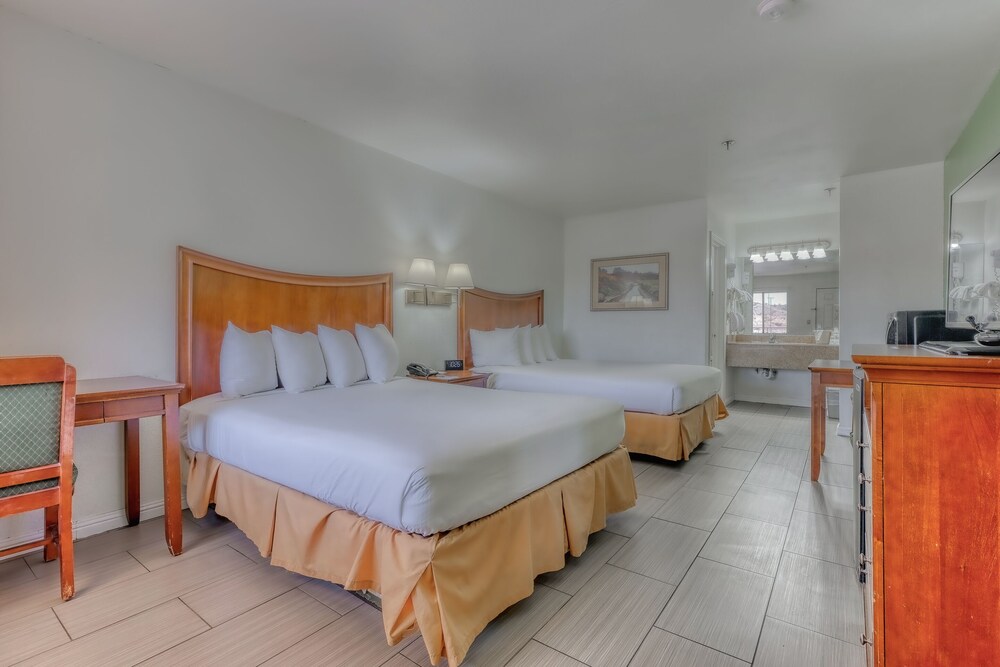 RIO DEL SOL INN NEEDLES 23/62