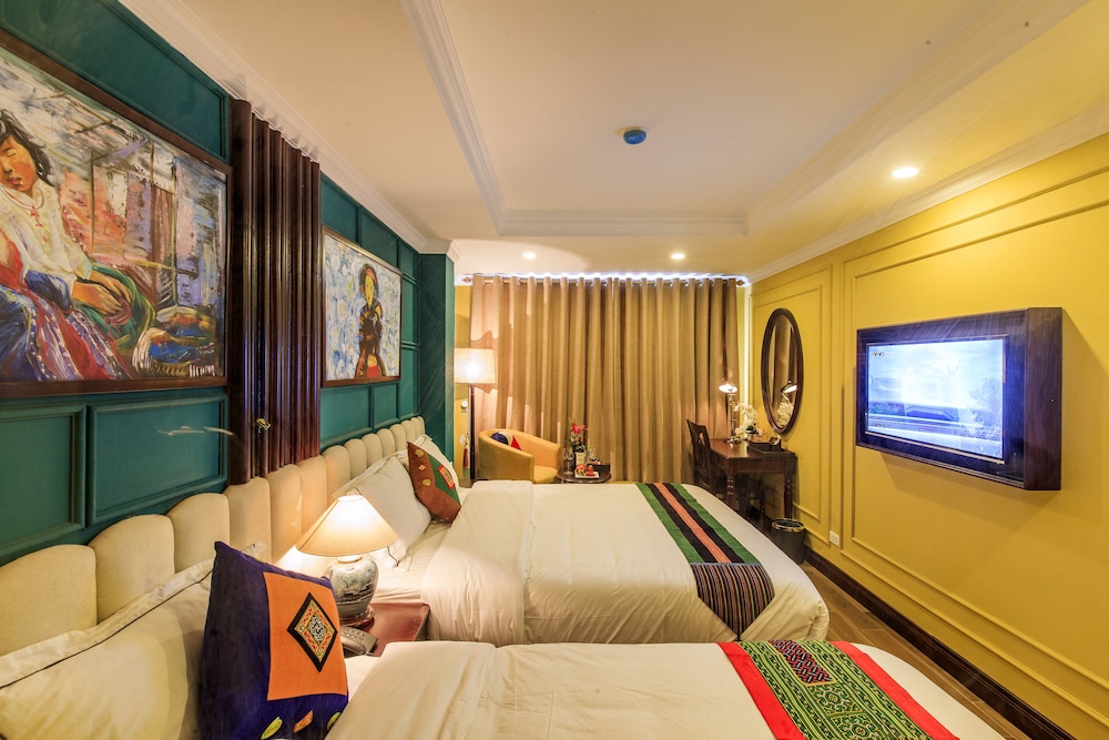 Sapa Clover Hotel 4/23