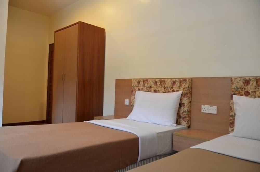 Iris House Resort 15/49