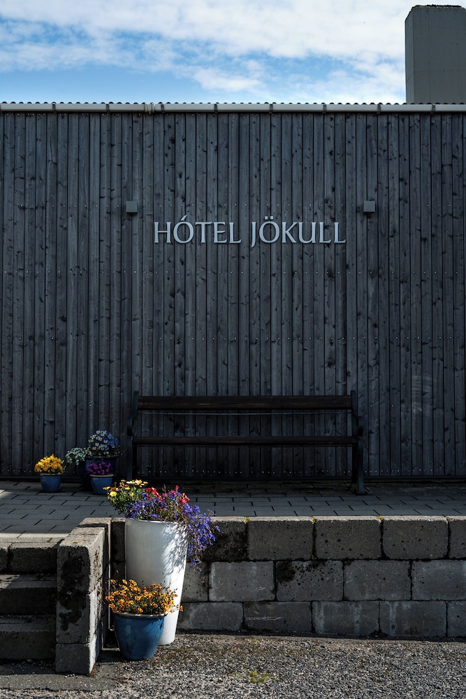 Hotel Jokull 3/50