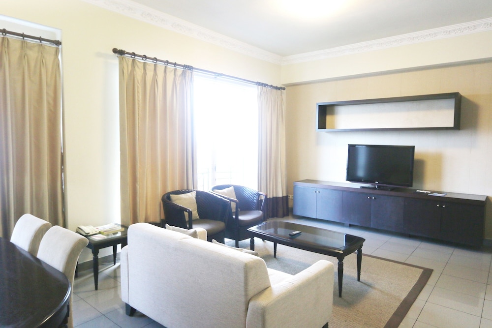 Java Paragon Hotel And Residences 45/76