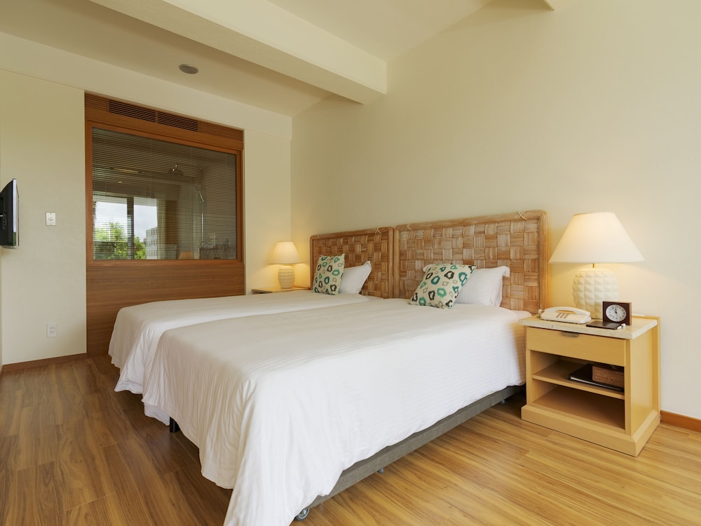 PREMIER, WITH EXTRA BED, GREENERY VIEW