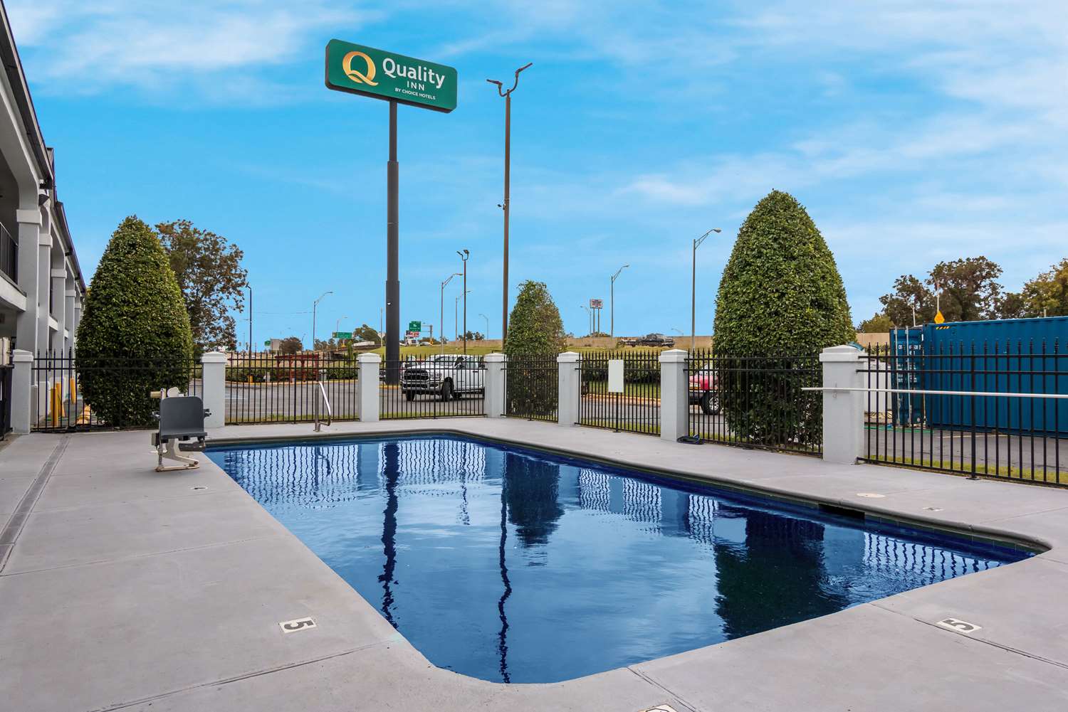 Quality Inn near Casinos and Convention Center 18/34