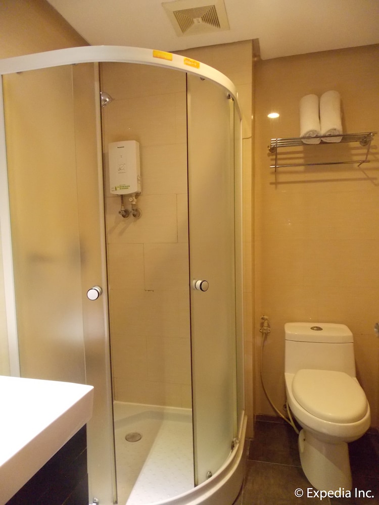 M Citi Suites 8/55