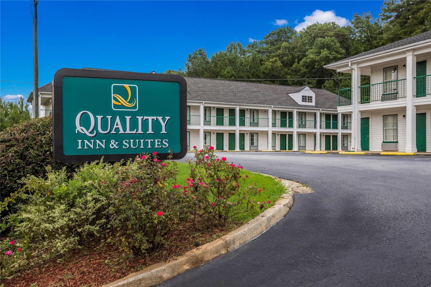 Quality Inn & Suites Greensboro near Lake Oconee 4/36