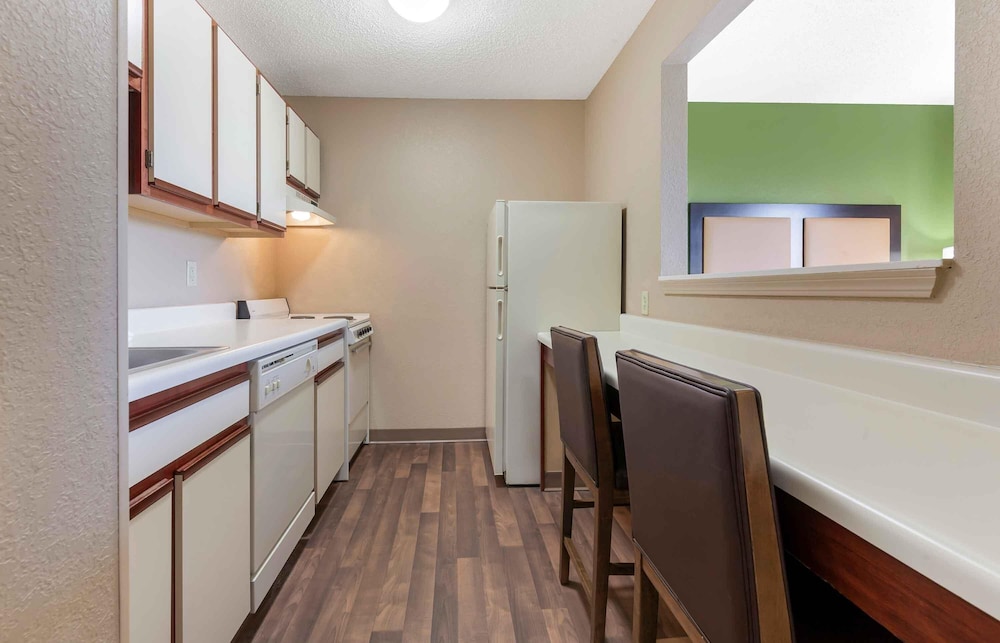 Extended Stay America - Rockford - State Street 53/54