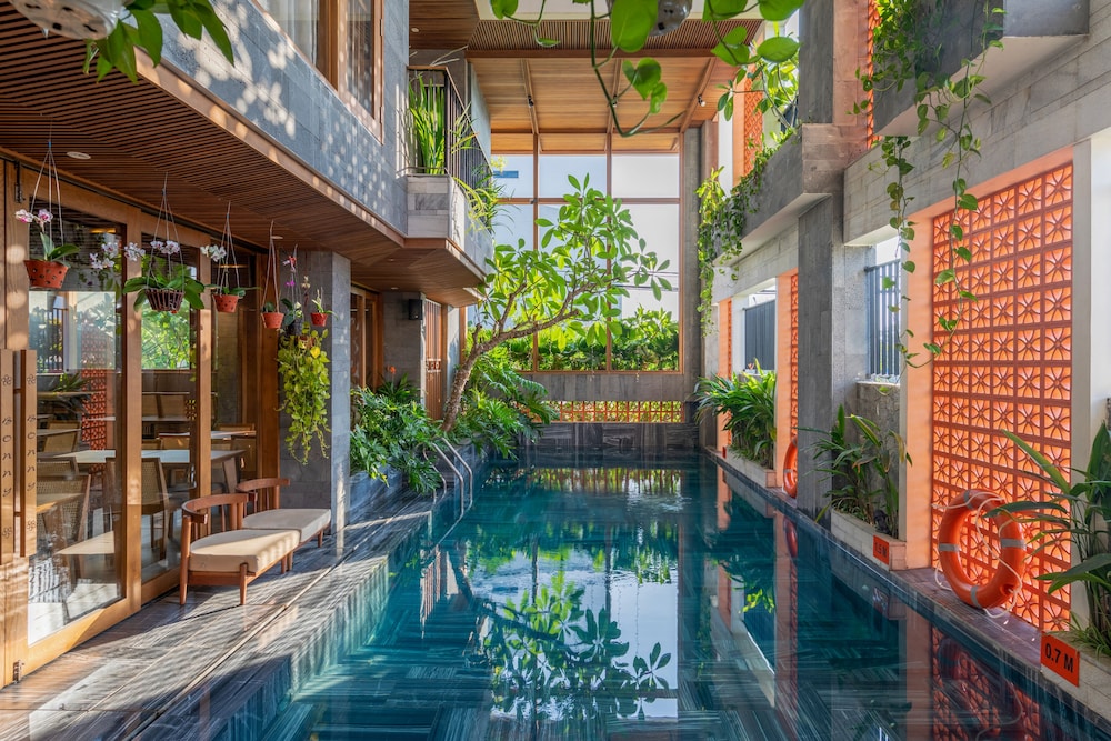 Bonny Boutique Hotel Da Nang 45/50