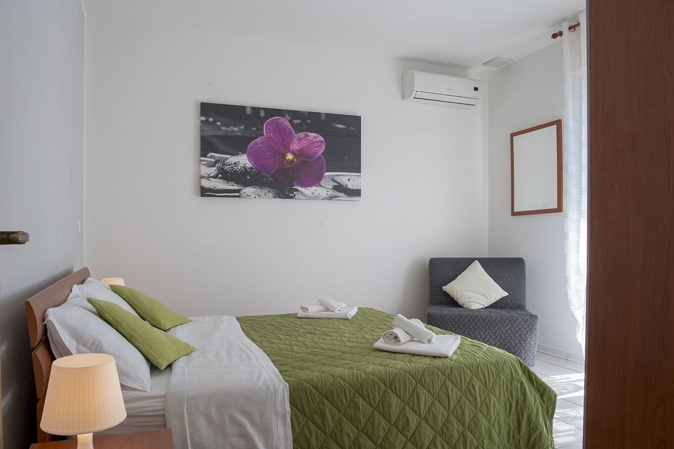 1 BEDROOM, BASIC, APARTMENT