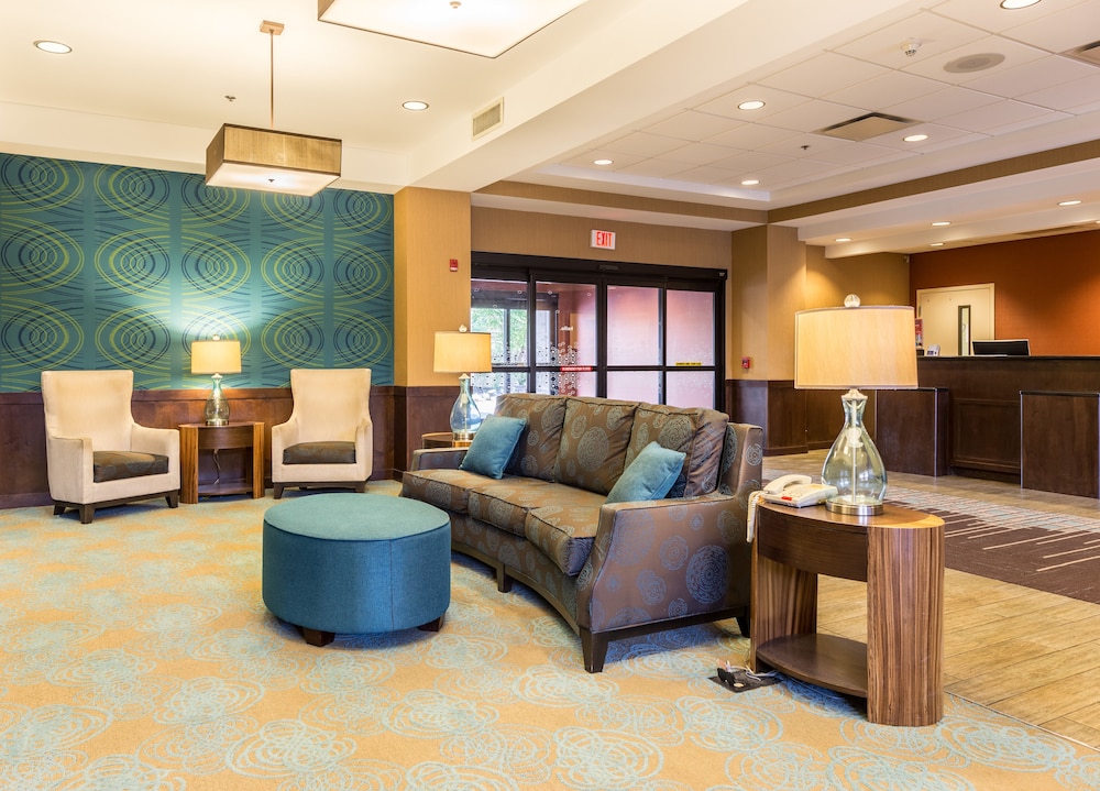Hampton Inn & Suites Burlington NC 41/66
