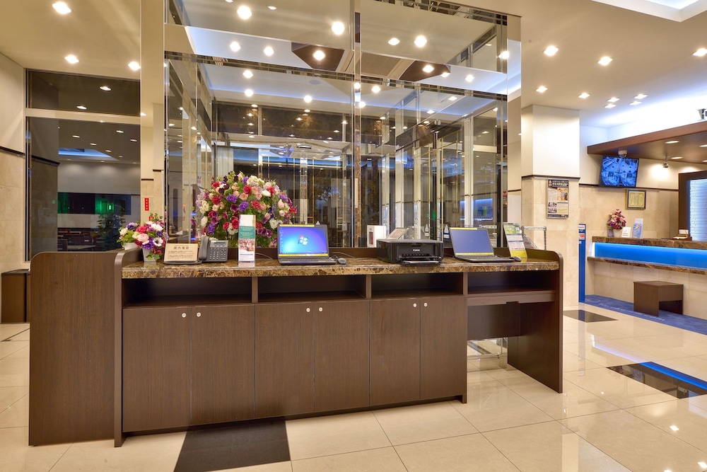 Toyoko Inn Shin-osaka Higashi-mikuni Ekimae 11/61