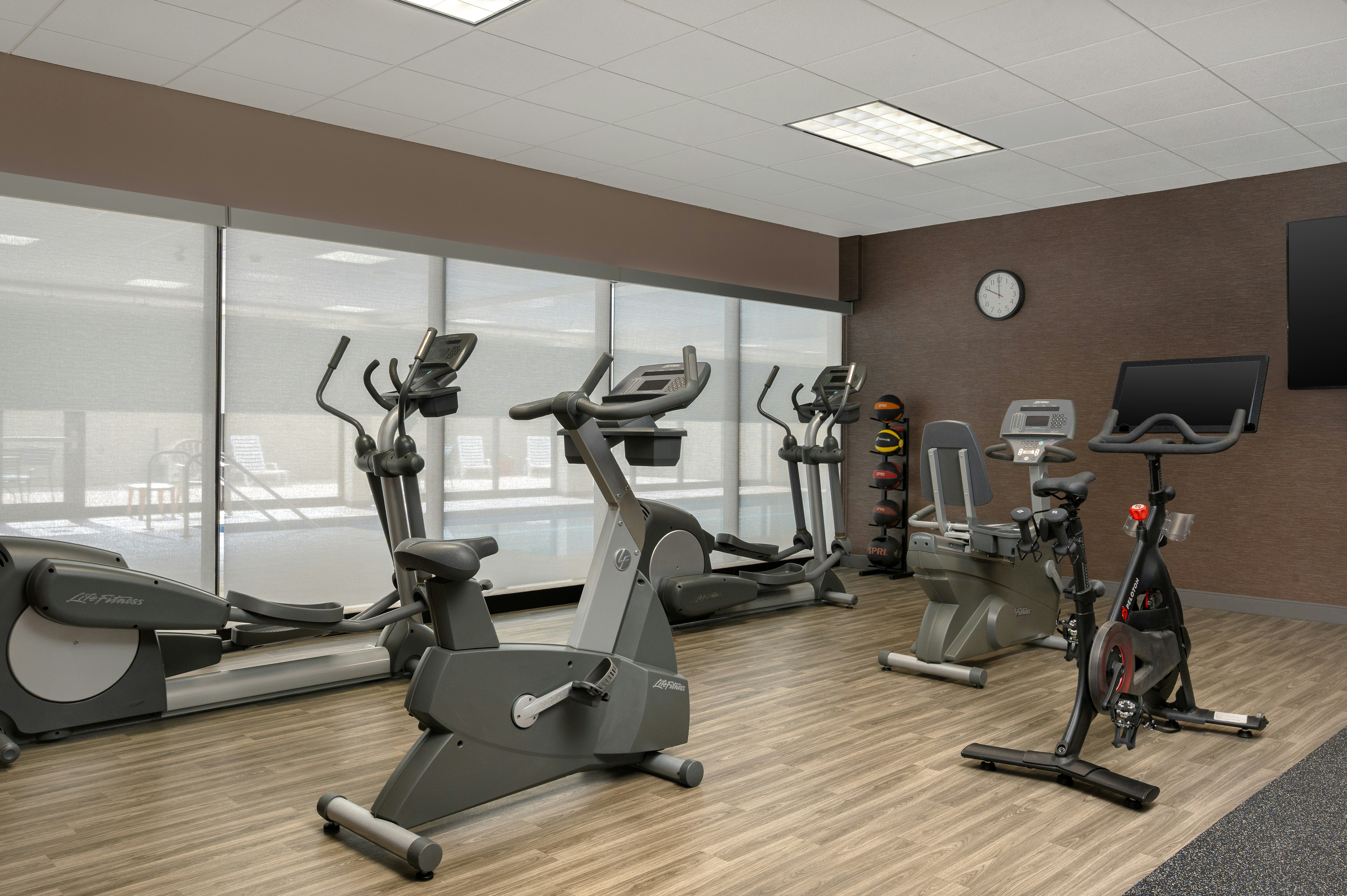 Hampton Inn and Suites Wilkes-Barre Scranton 10/34