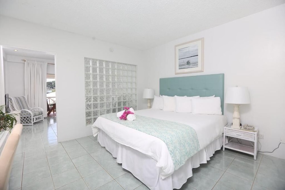 Harmony Suites 10/64