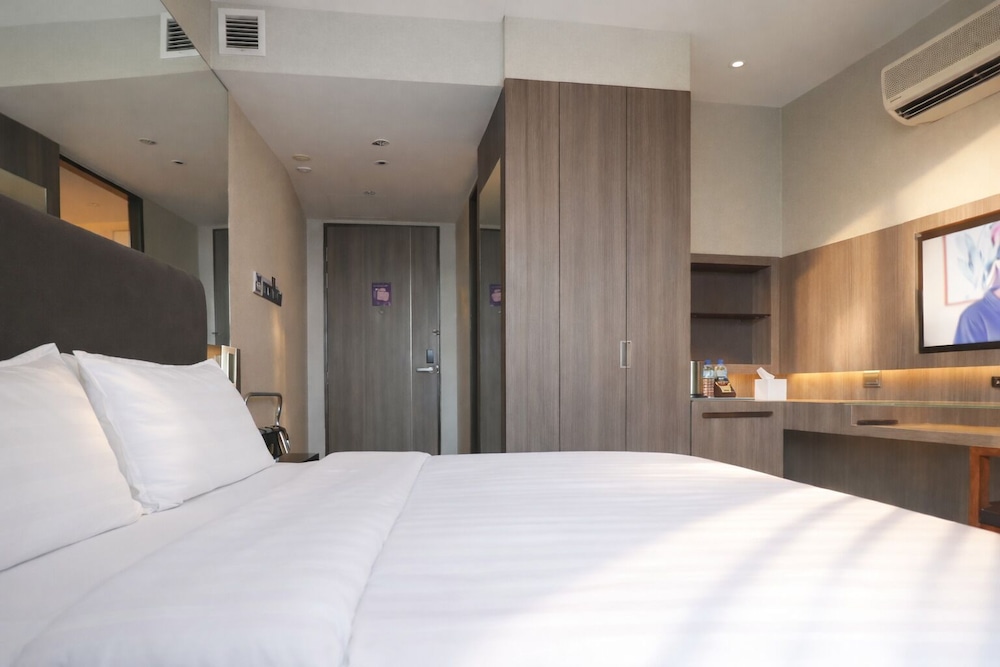 Amrise Hotel Kitchener 35/67