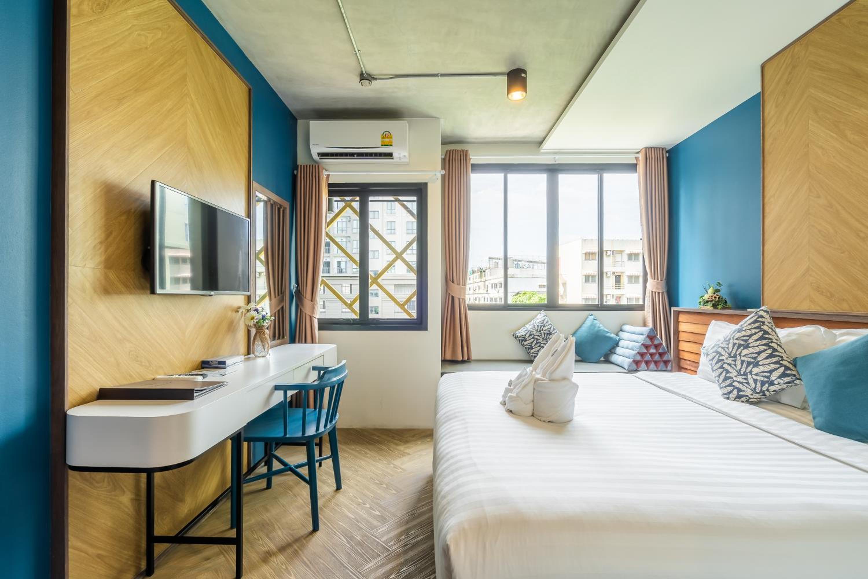 Deluxe, Double Bed