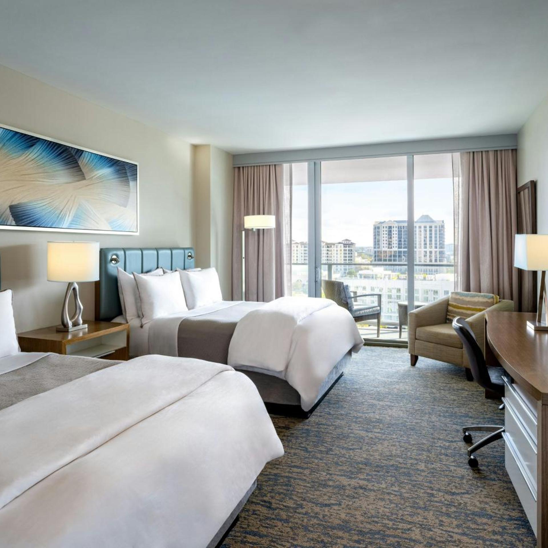 Standard, 2 Queen Beds, City View, Balcony