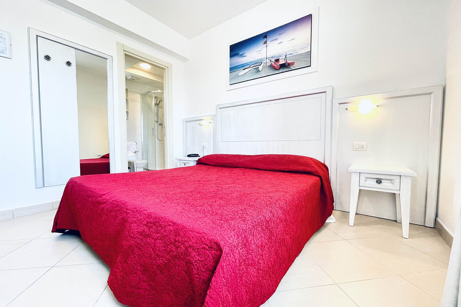ROOM, SINGLE, DOUBLE BED