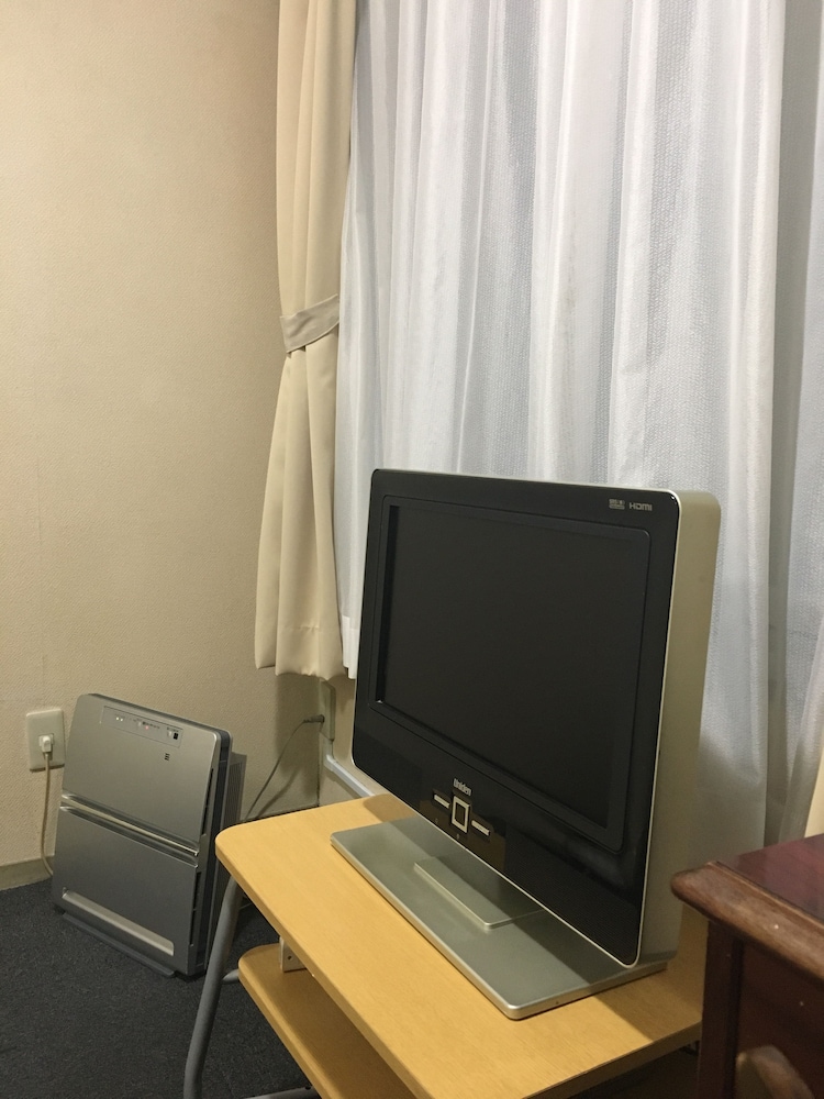 Shinjuku Urban Hotel 51/61