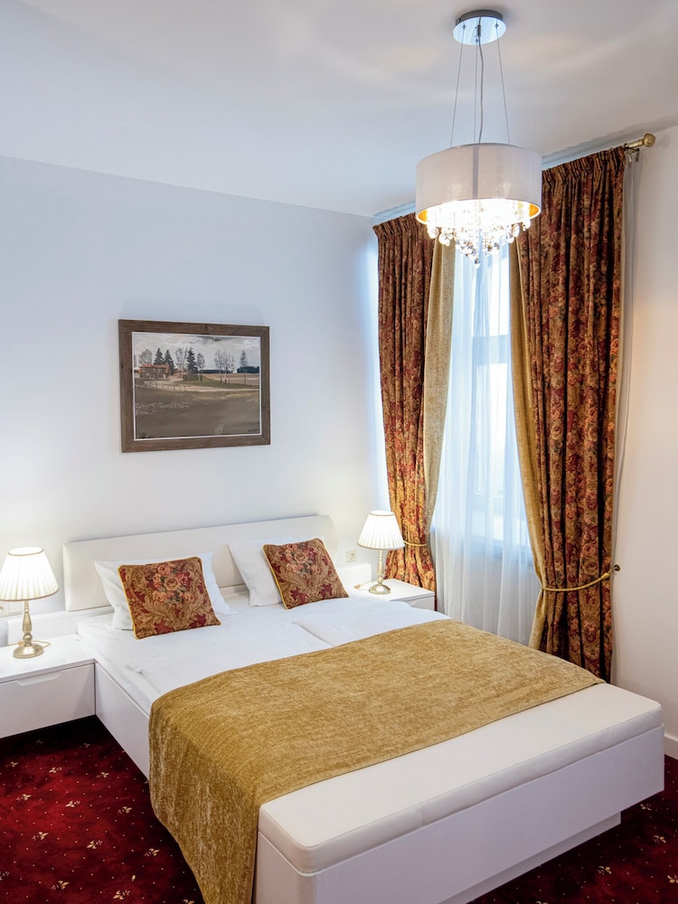 ECONOMY, DOUBLE BED