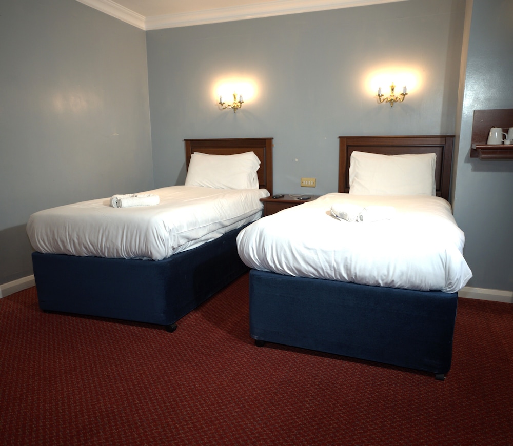 CONSORT HOTEL 13/51