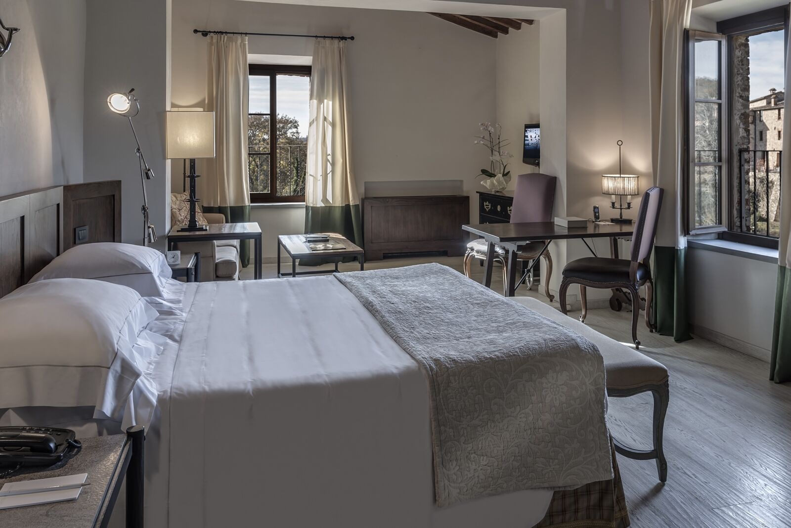 Junior Suite, King Bed