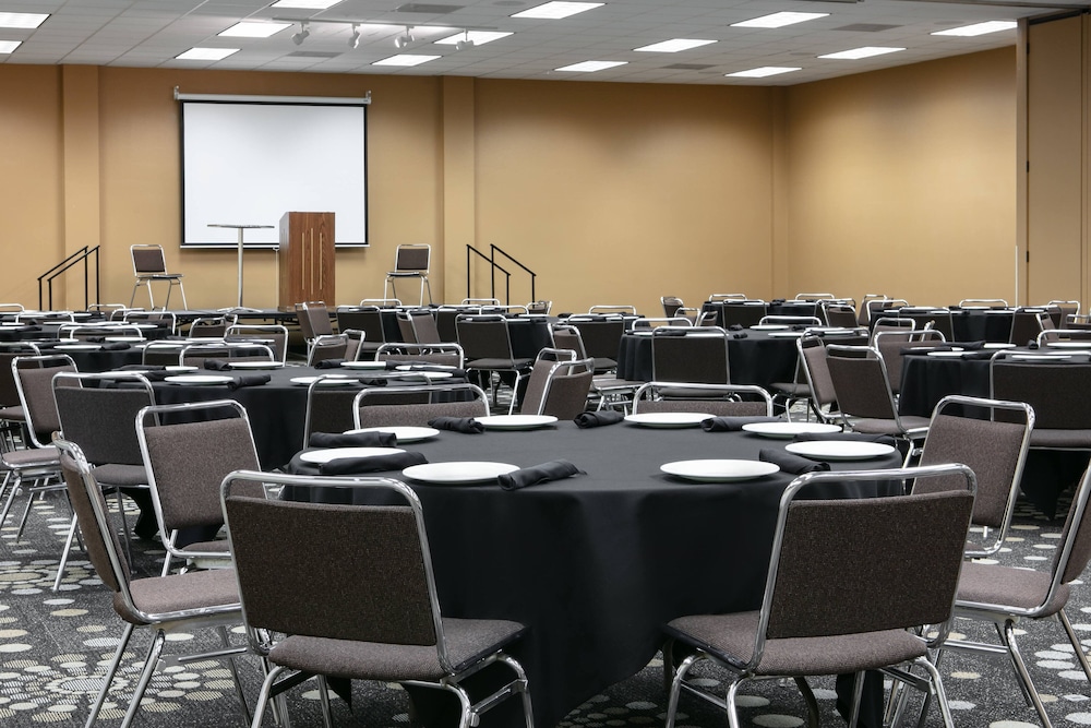 Courtyard by Marriott Sioux City Downtown/Convention Cente 43/53