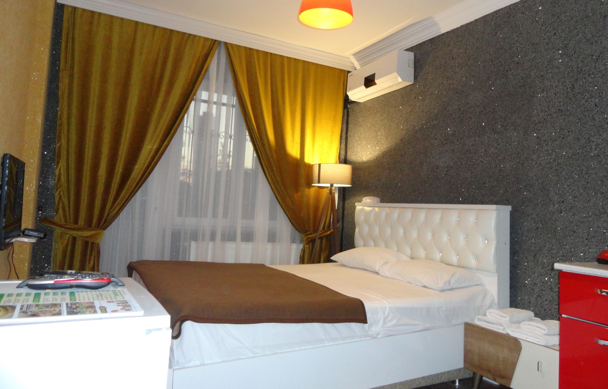 1 BEDROOM, DELUXE, APARTMENT